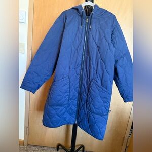 Duluth Trading Co. Women's Blue Quilted winter coat.